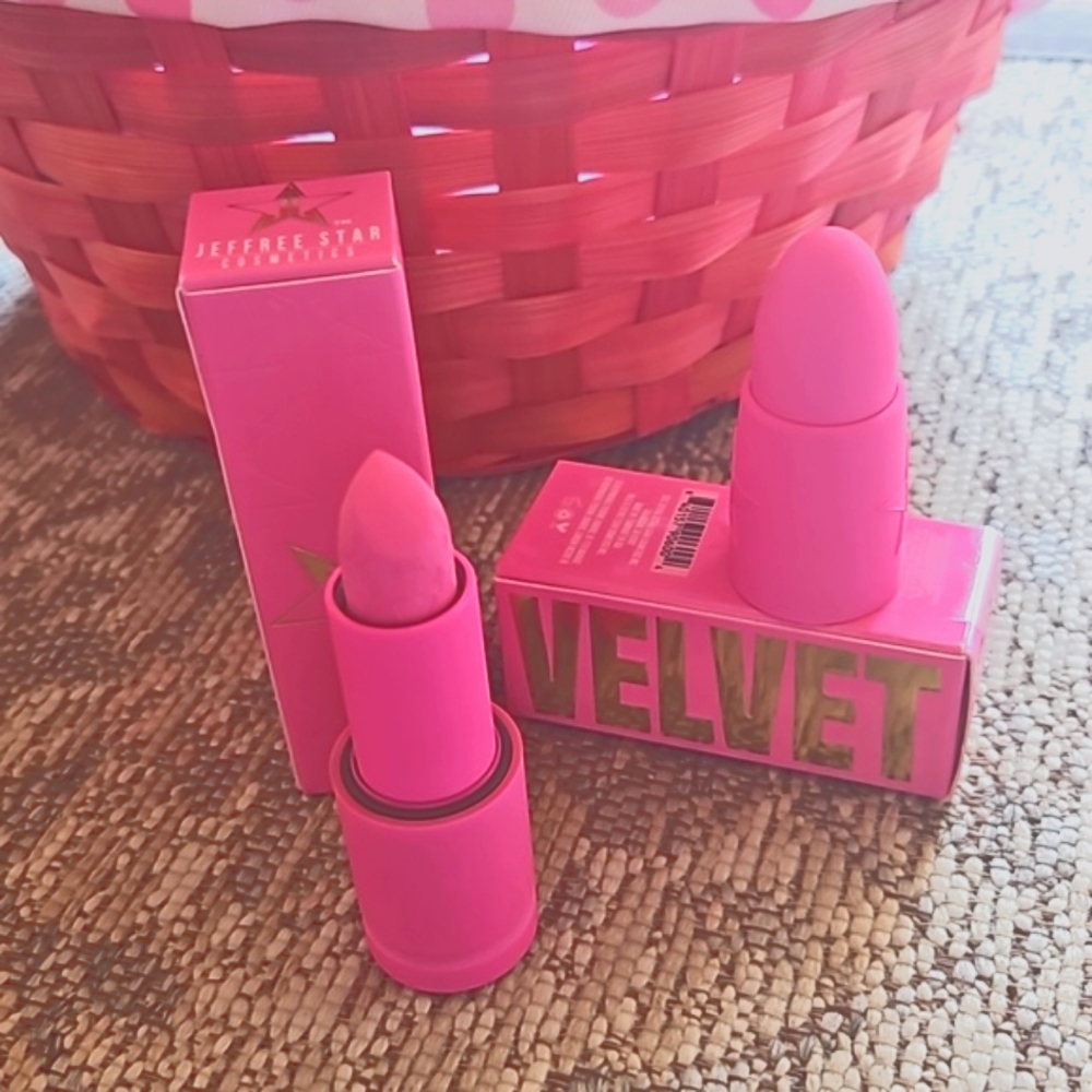 Jeffree Star 🌟 Lipstick, "Pink Messiah" Magnetic Closure Case
